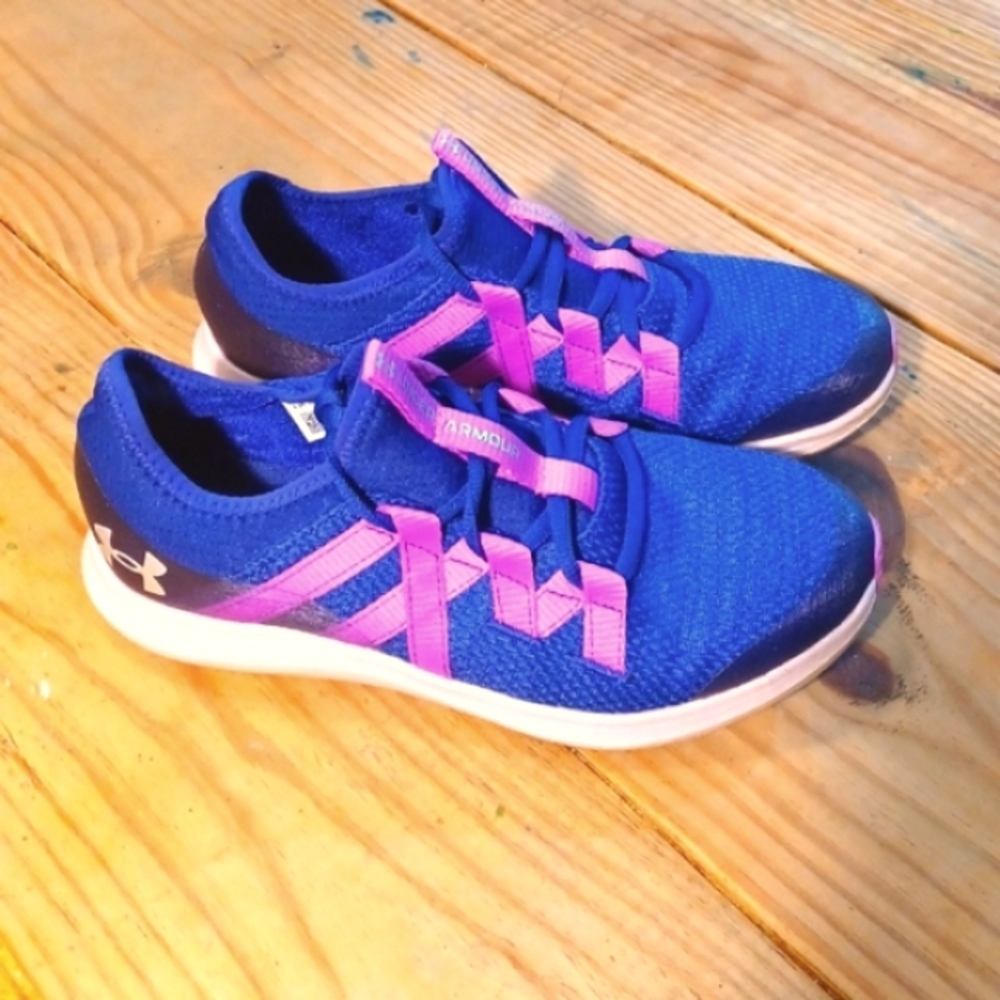 UNDER ARMOUR UA Infinity 3 Frosty Girl's Lace Up Running Shoes Sz 4.5